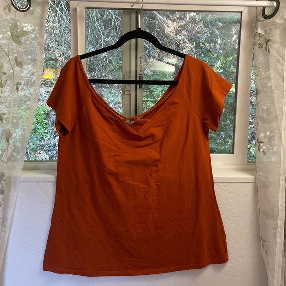 Cute Orange Top - Picture 2 of 5
